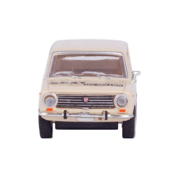 Автомодель Seat 124 "Seat un million" 1968, Brekina 22432, H0 22432 фото